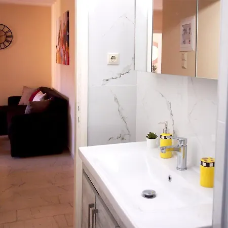 Charming In Halepa! Apartment *